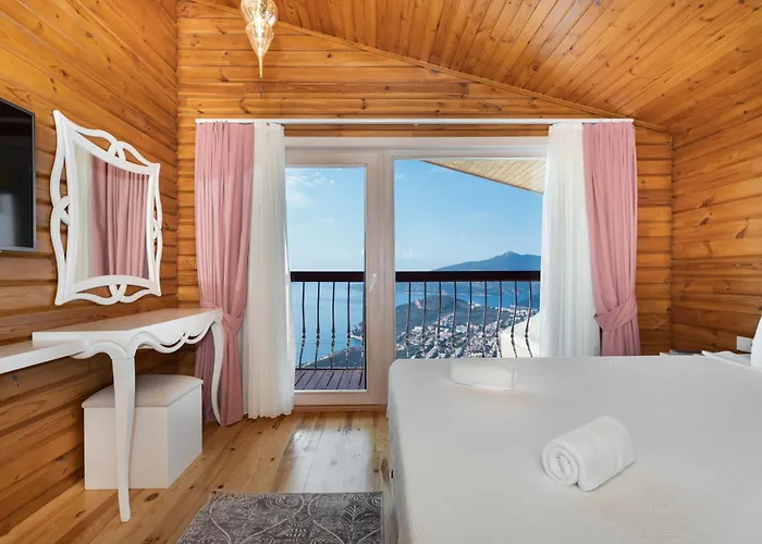 Villa Lucida - Hills - Exclusive With Private Pool And Majestic Sea Views