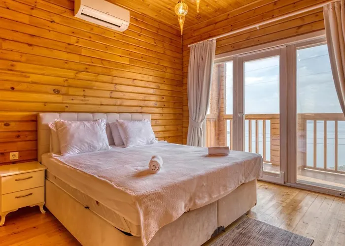 Villa Lucida - Hills - Exclusive With Private Pool And Majestic Sea Views *